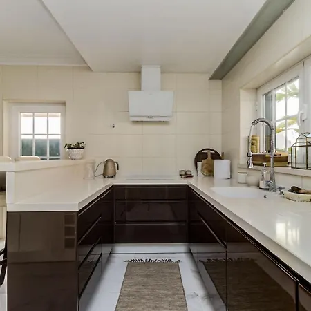 Luxury Coastal With Heated Pool Basketball Court & Ocean Views Near Lisbon * Lourinhã