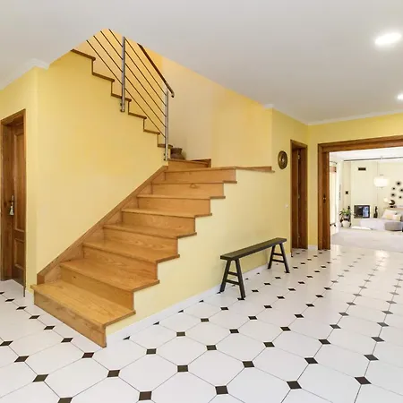Luxury Coastal With Heated Pool Basketball Court & Ocean Views Near Lisbon Lourinhã